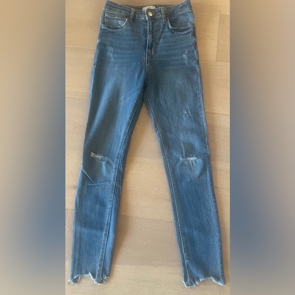 ZARA- ladies high-waist skinny hole jeans - Picture 2 of 3
